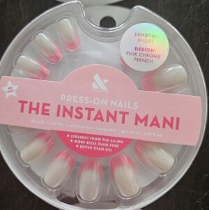 Olive And June Press-on Nails, Pink Chrome French, Short round